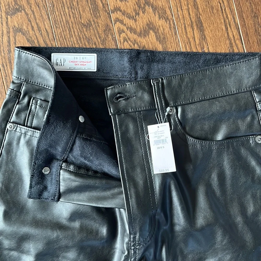 👍🩷HOST PICK🩷👍Gap Sky High Rise Cheeky Straight Vegan Leather Pants- NWT - Picture 7 of 8